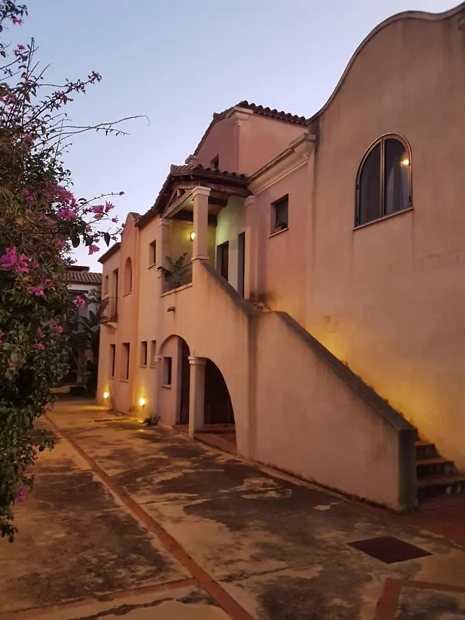 Spazioso Appartamento Con Terrazza A Due Passi Dal Centro Villasimius Holiday home