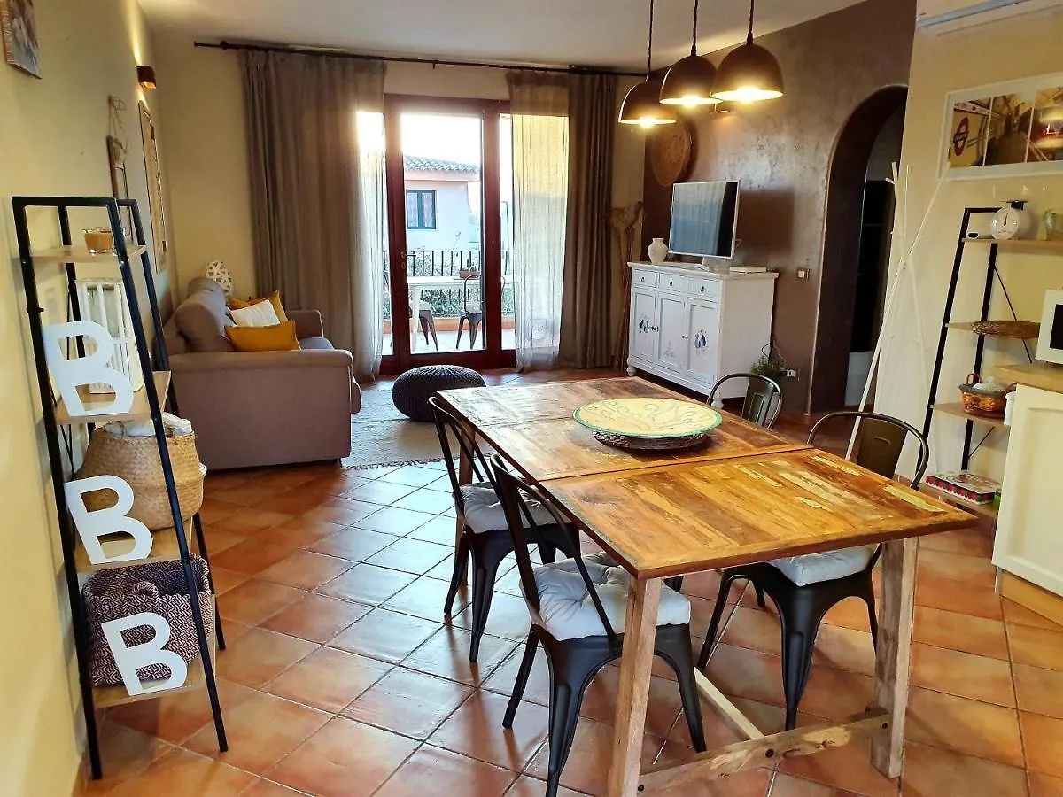 Spazioso Appartamento Con Terrazza A Due Passi Dal Centro Villasimius